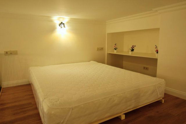 Kiadó téglalakás, albérlet, V. kerületben, Királyi Pál utcában