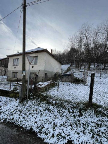 Eladó családi ház, Bárnán 10.9 M Ft, 2 szobás