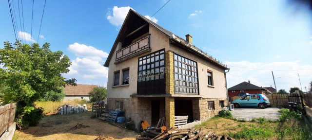 Eladó családi ház, Csörögön 41.9 M Ft, 3+1 szobás