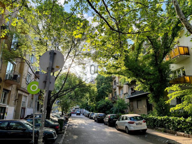 Eladó téglalakás, Budapesten, II. kerületben, Vitéz utcában