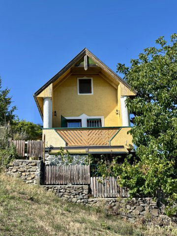 Eladó nyaraló, Hegymagason 99 M Ft, 5 szobás