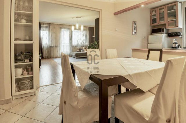 Eladó panellakás, Budapesten, III. kerületben 105 M Ft, 3 szobás