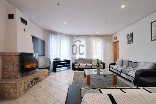 Eladó családi ház, Sárszentmihályon 155 M Ft, 6 szobás