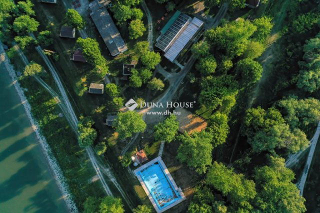 Eladó ipari ingatlan, Szentendrén 2200 M Ft / költözzbe.hu