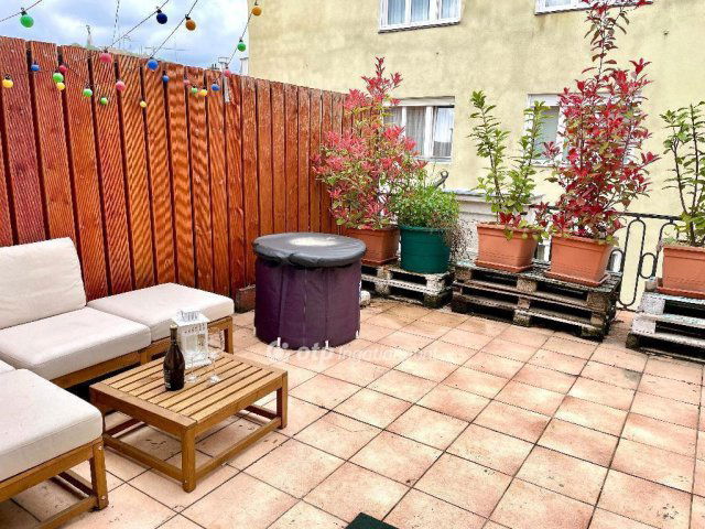 Eladó téglalakás, Budapesten, V. kerületben 106.5 M Ft, 2 szobás