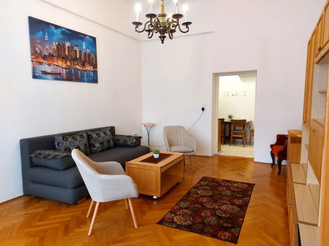 Kiadó téglalakás, albérlet, Szolnokon 140 E Ft / hó, 2 szobás