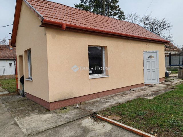 Kiadó családi ház, albérlet, XVI. kerületben, Csömöri úton