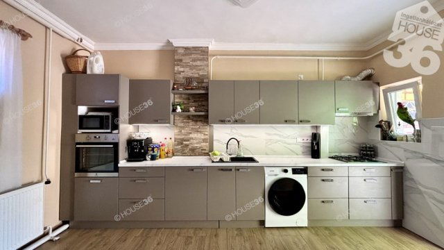 Eladó családi ház, Jászszentlászlón 44.9 M Ft, 4 szobás