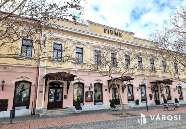 Eladó hotel, Békéscsabán 850 M Ft, 39 szobás