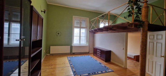 Eladó téglalakás, Kaposváron 36.9 M Ft, 2 szobás