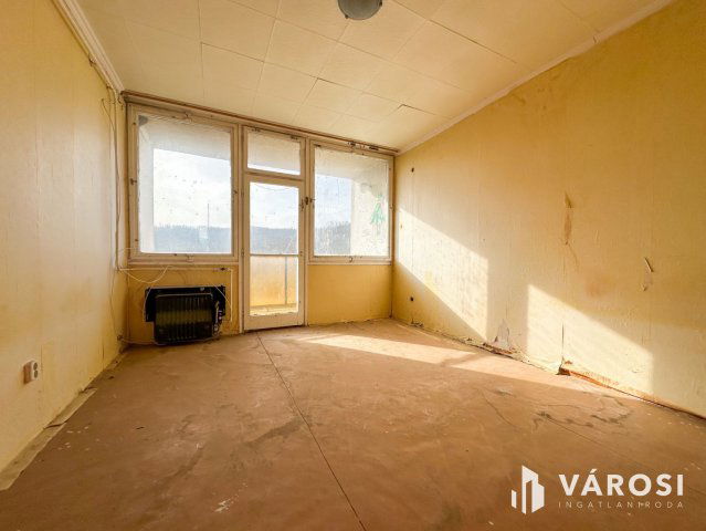 Eladó téglalakás, Salgótarjánban 6.9 M Ft, 2 szobás