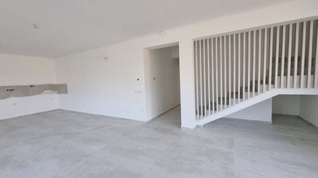 Eladó ikerház, Nyíregyházán 105 M Ft, 4 szobás