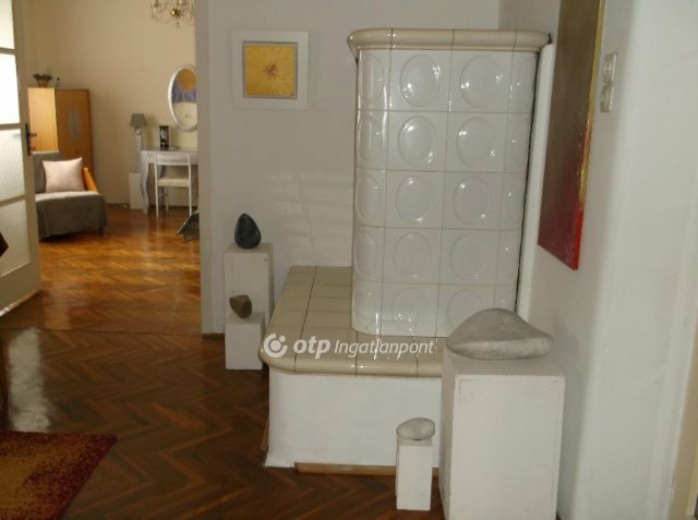 Eladó családi ház, Gyöngyösön 79.2 M Ft, 4 szobás