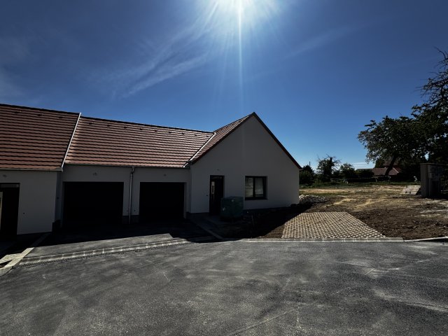 Eladó családi ház, Nagykozáron 109.9 M Ft, 4 szobás