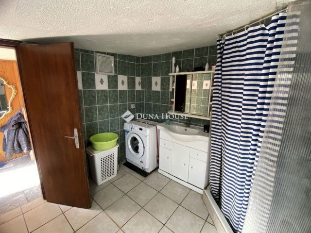 Eladó családi ház, Márkón 46.5 M Ft, 2+1 szobás