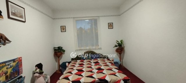 Eladó családi ház, Ludason 26.7 M Ft, 2+1 szobás