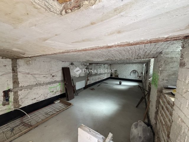 Eladó ipari ingatlan, Budapesten, VII. kerületben 34.9 M Ft