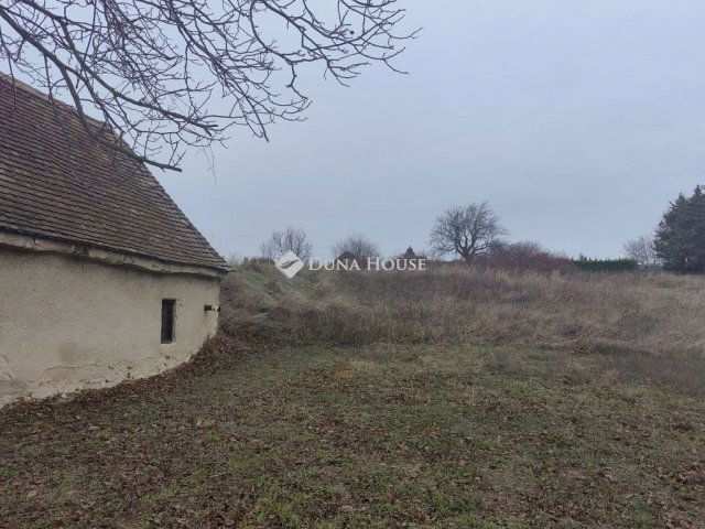 Eladó telek, Pécsváradon 14.5 M Ft / költözzbe.hu