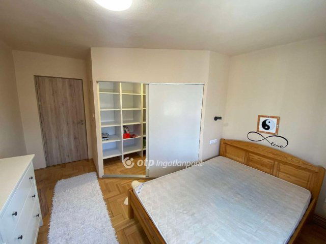 Eladó családi ház, Kerepesen 86.9 M Ft, 5 szobás