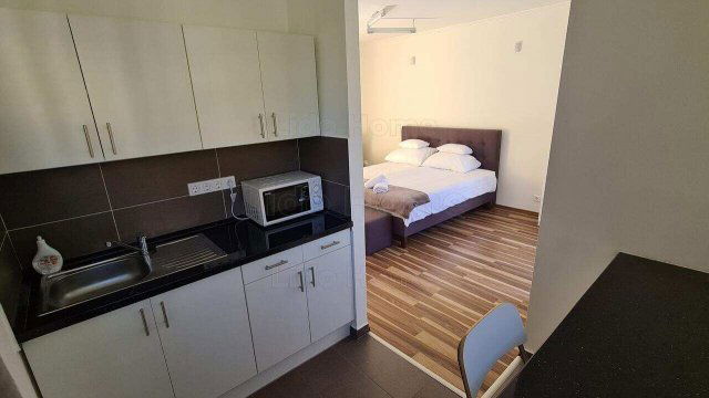 Eladó téglalakás, Siófokon 58.5 M Ft, 1 szobás