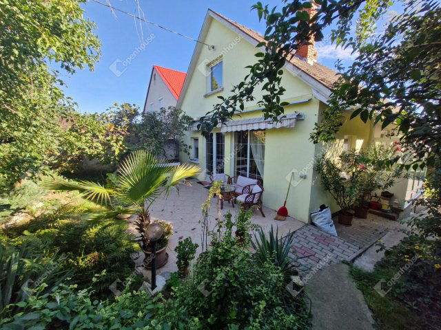 Eladó családi ház, Kaposváron 74.9 M Ft, 4 szobás