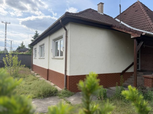 Eladó családi ház, Nyíregyházán 73.9 M Ft, 4+2 szobás