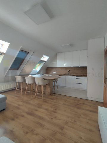 Kiadó téglalakás, albérlet, Szegeden 190 E Ft / hó, 1+2 szobás