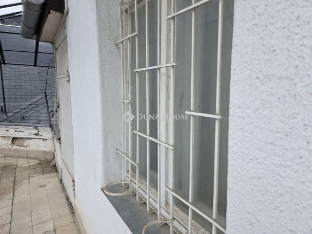 Eladó téglalakás, Budapesten, VIII. kerületben 44.5 M Ft