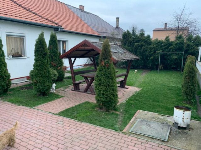 Eladó ikerház, Tatabányán 54.999 M Ft, 2+1 szobás