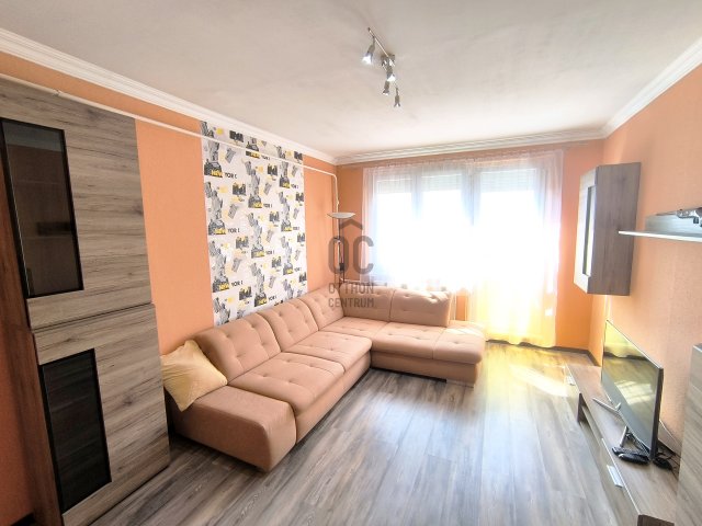 Eladó panellakás, Tatabányán 39.8 M Ft, 2 szobás