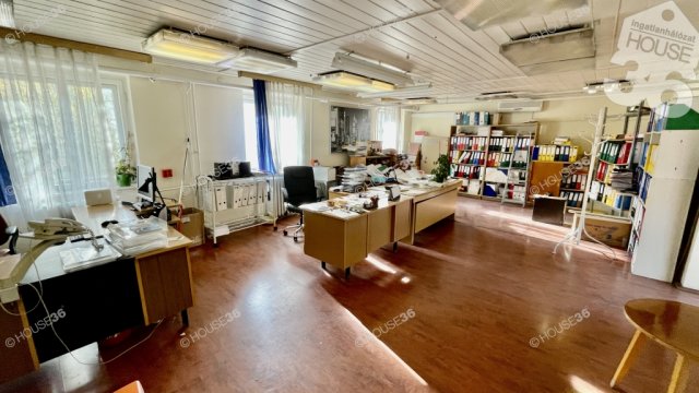 Eladó ipari ingatlan, Kecskeméten 299 M Ft / költözzbe.hu