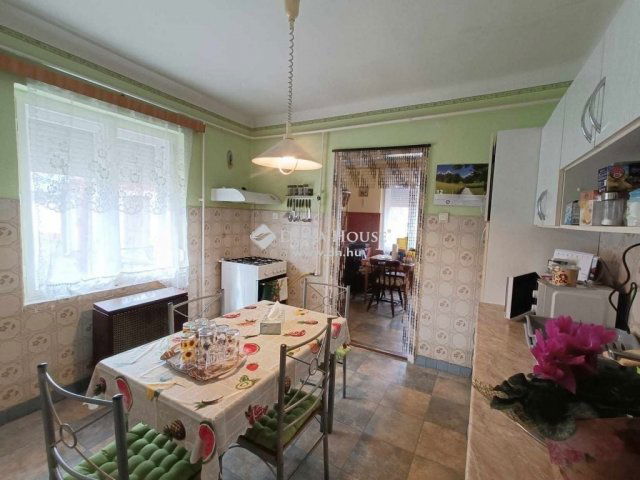 Eladó családi ház, Kecskeméten 59 M Ft, 2 szobás