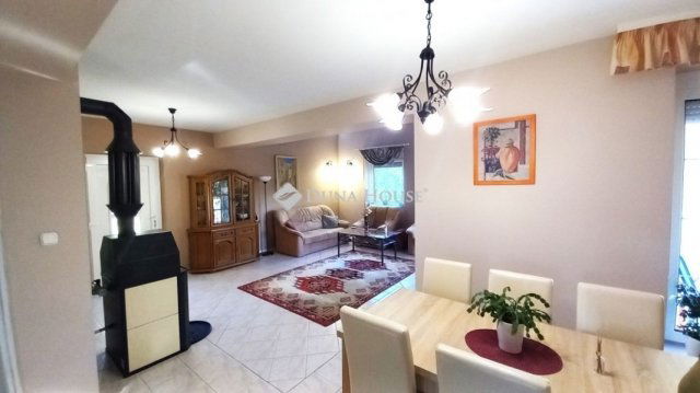 Eladó családi ház, Debrecenben 97 M Ft, 4 szobás
