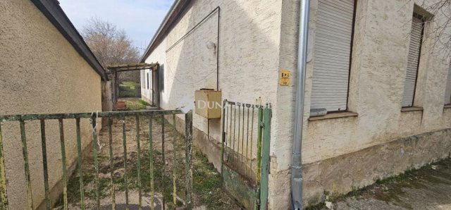 Eladó családi ház, Magyarhertelenden 36.99 M Ft, 4 szobás