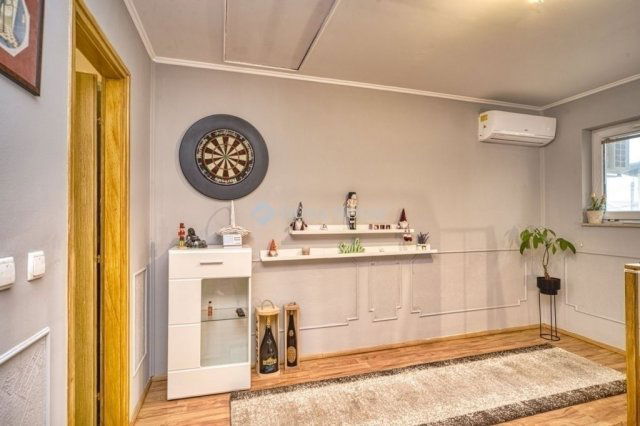 Eladó téglalakás, Üllőn 99.5 M Ft, 4 szobás