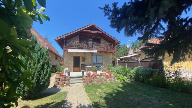 Eladó családi ház, Szigetcsépen 97.5 M Ft, 3 szobás