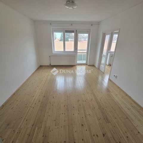 Kiadó téglalakás, albérlet, Kecskeméten 200 E Ft / hó