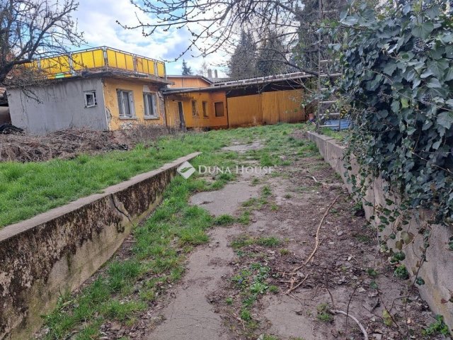 Eladó telek, Veszprémben 120 M Ft / költözzbe.hu