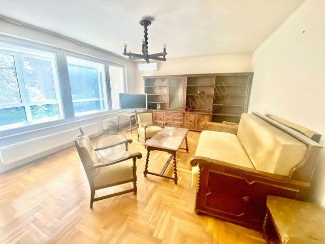 Eladó téglalakás, XII. kerületben, Zirzen Janka utcában