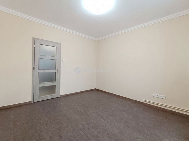 Kiadó téglalakás, albérlet, Kecskeméten 200 E Ft / hó