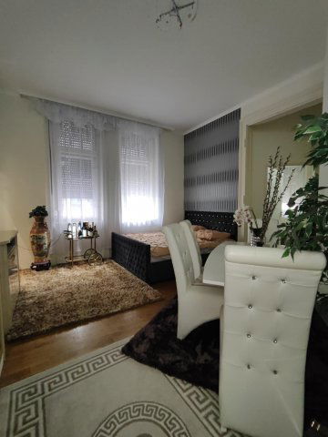 Eladó téglalakás, Szegeden 45.9 M Ft, 3 szobás