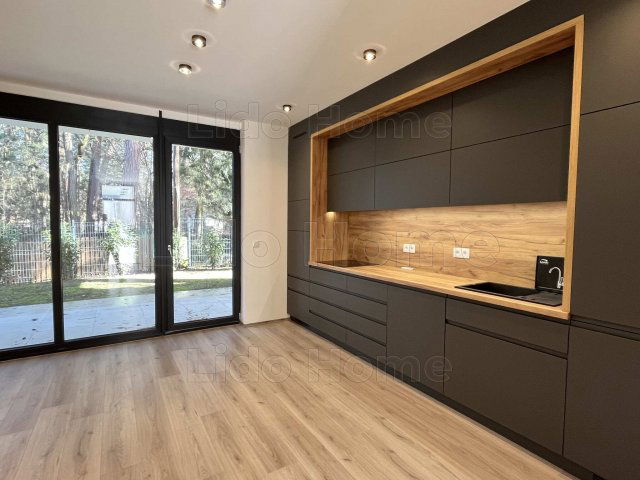 Eladó nyaraló, Balatonfenyvesen 63.3 M Ft, 1 szobás