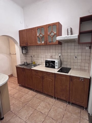 Eladó téglalakás, Budapesten, XIV. kerületben 33 M Ft, 1 szobás