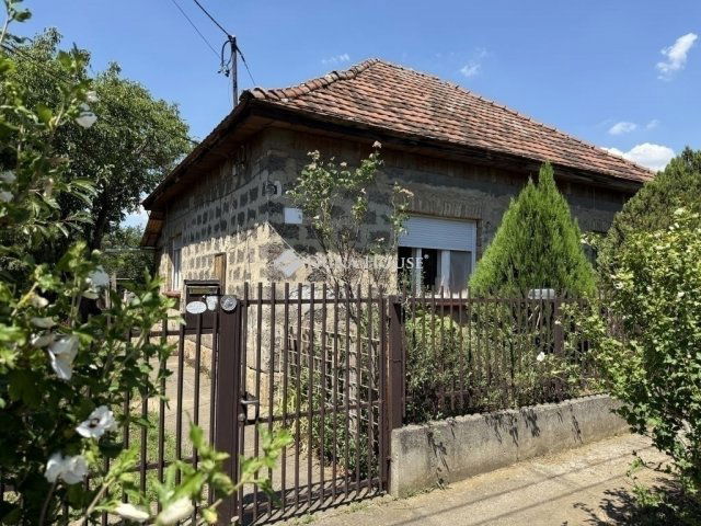 Eladó családi ház, Gyömrőn 58.8 M Ft, 3 szobás