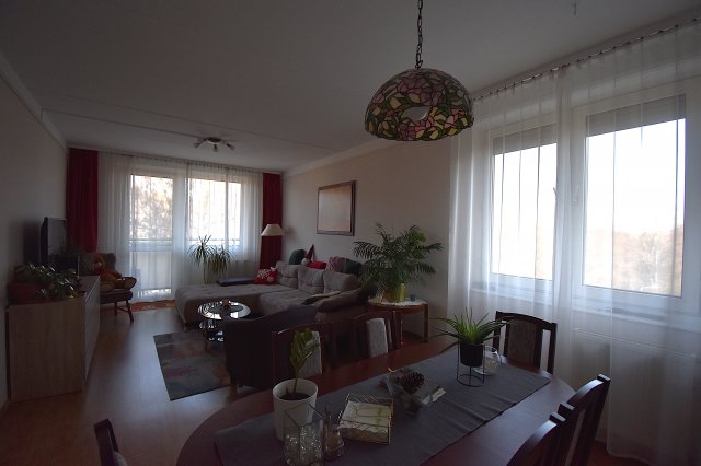 Eladó panellakás, Miskolcon 43.5 M Ft, 3 szobás