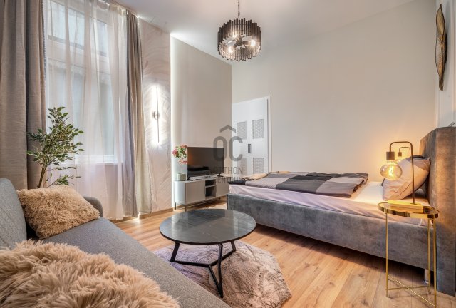 Eladó téglalakás, Budapesten, VI. kerületben 179.99 M Ft