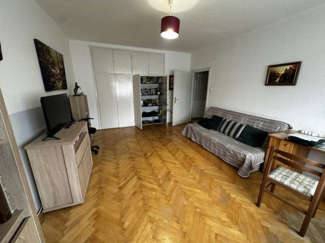 Eladó téglalakás, Zalaegerszegen 29.9 M Ft, 1 szobás