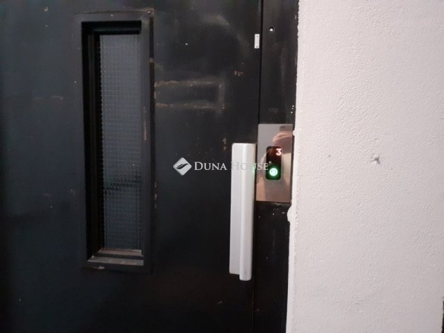 Eladó téglalakás, Budapesten, XI. kerületben 105 M Ft, 3 szobás