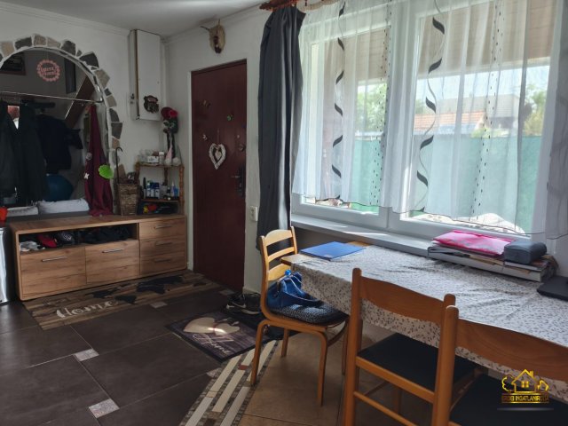 Eladó családi ház, Szigetszentmiklóson 63 M Ft, 1+4 szobás