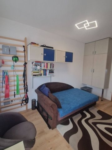 Eladó téglalakás, Szentgotthárdon 58.9 M Ft, 1+3 szobás